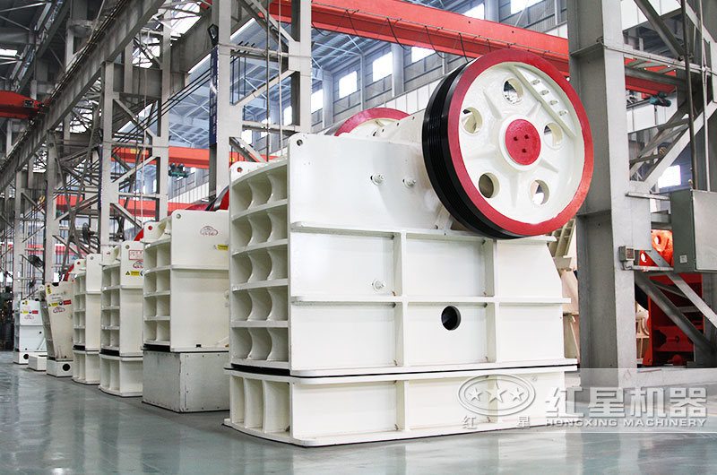 57破碎機(jī)產(chǎn)量40-110t/h，性價(jià)比高，超多客戶都選擇的破碎機(jī)