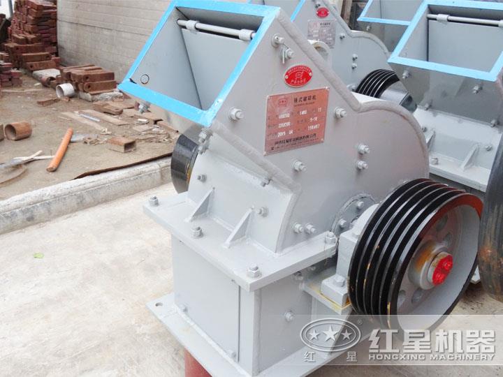 錘式破碎機,電機功率6P 55KW,時產18-40噸