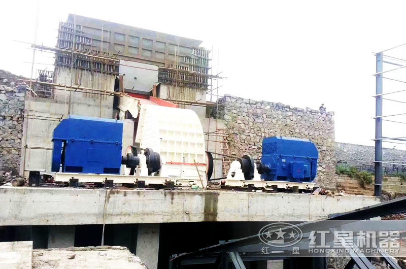 錘式破碎機生產現場歡迎考察 錘式破碎機生產現場歡迎考察